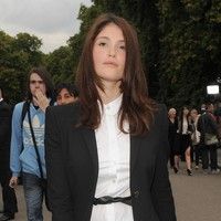 Gemma Arterton - London Fashion Week Spring Summer 2012 - Burberry Prorsum - Outside | Picture 82292